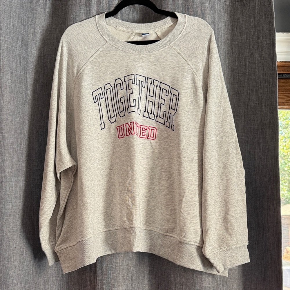Old Navy Gray Sweatshirt with 'Together United' Print 4X